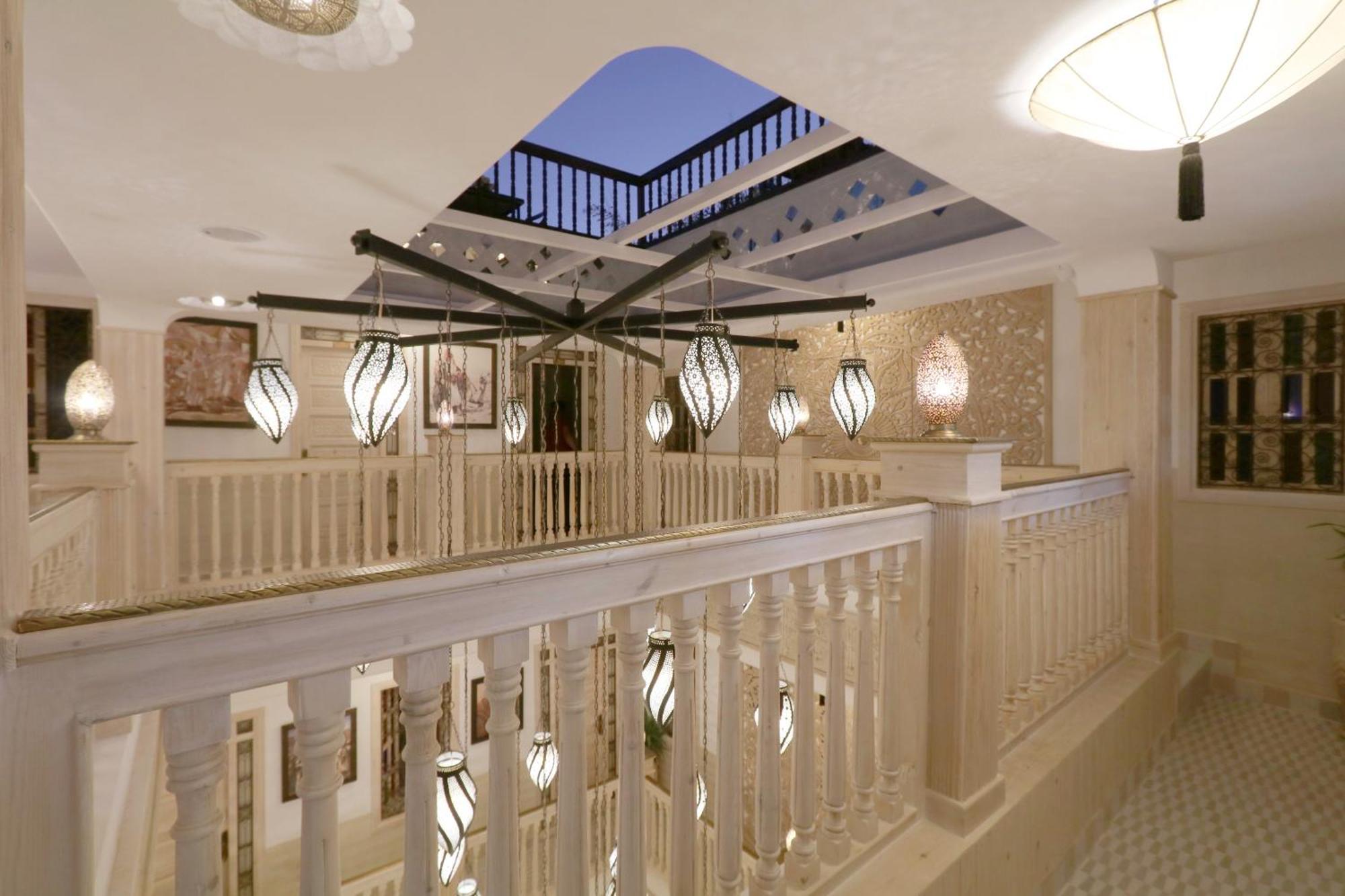 Riad Wazani Square & Spa Marrakesch Exterior foto