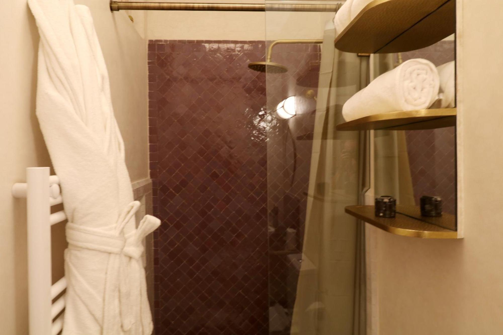 Riad Wazani Square & Spa Marrakesch Zimmer foto
