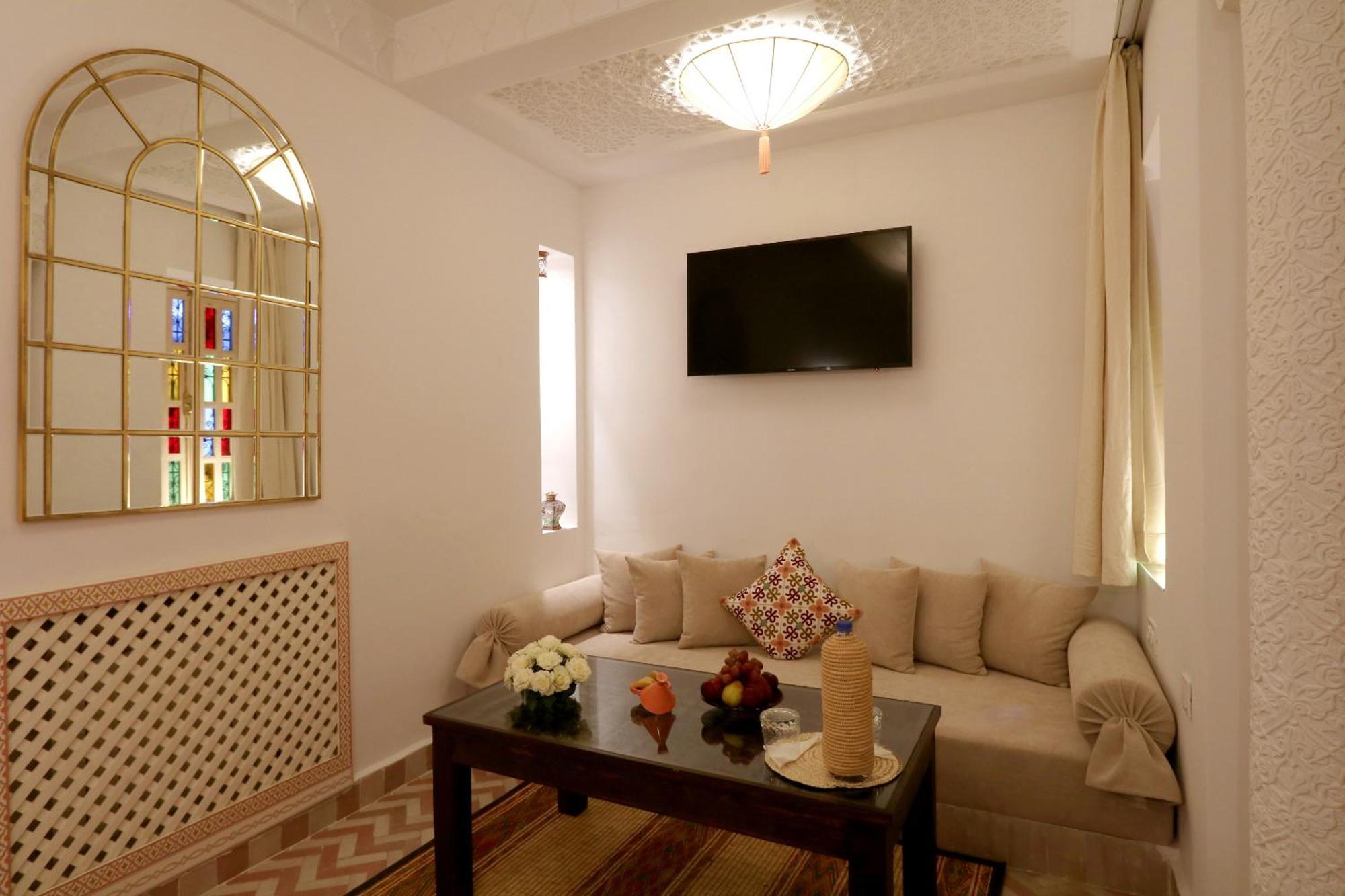 Riad Wazani Square & Spa Marrakesch Zimmer foto