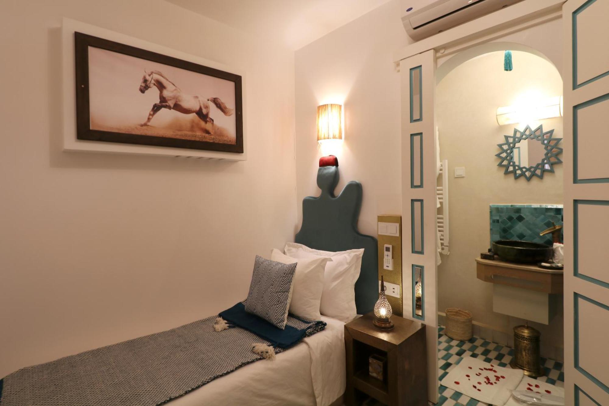 Riad Wazani Square & Spa Marrakesch Zimmer foto
