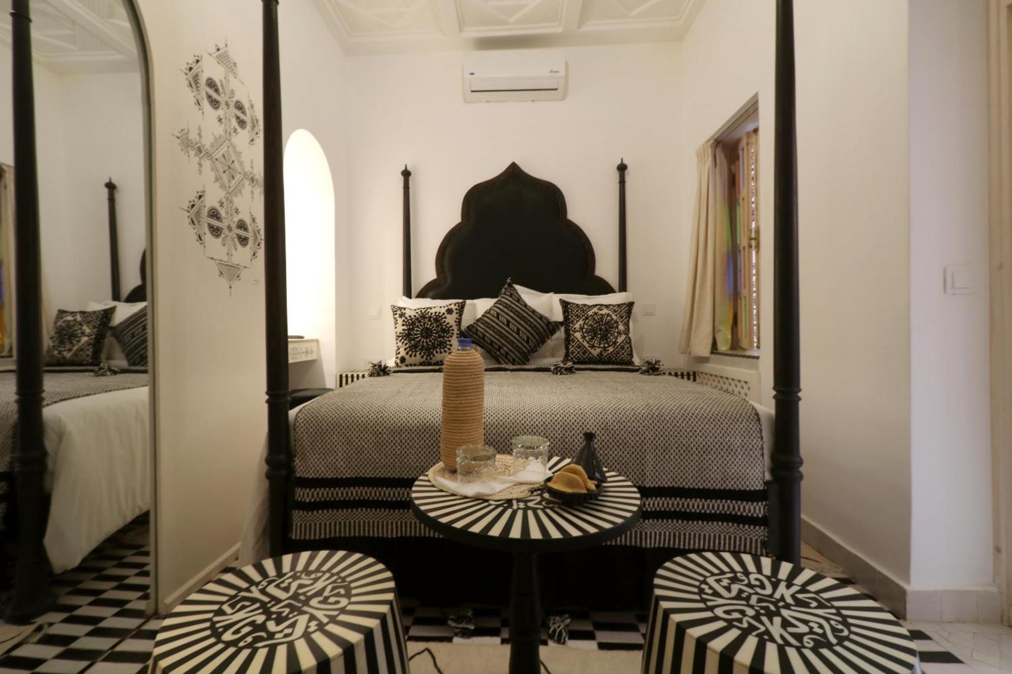 Riad Wazani Square & Spa Marrakesch Zimmer foto
